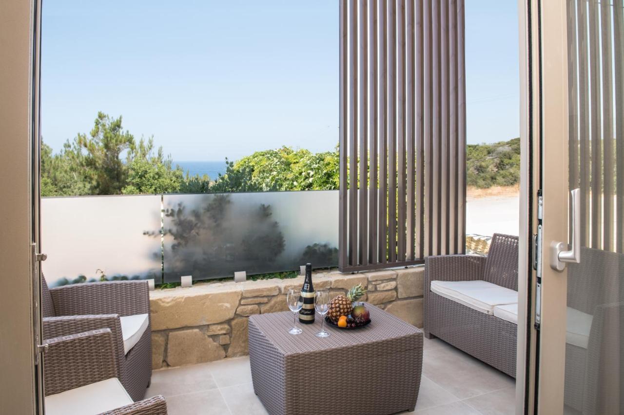 Xasteria Hotell Elafonisos Exteriör bild