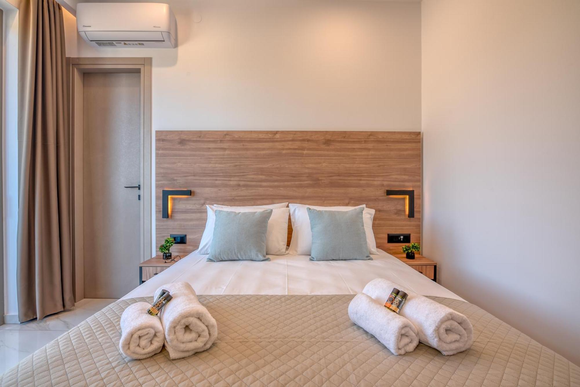 Xasteria Hotell Elafonisos Exteriör bild