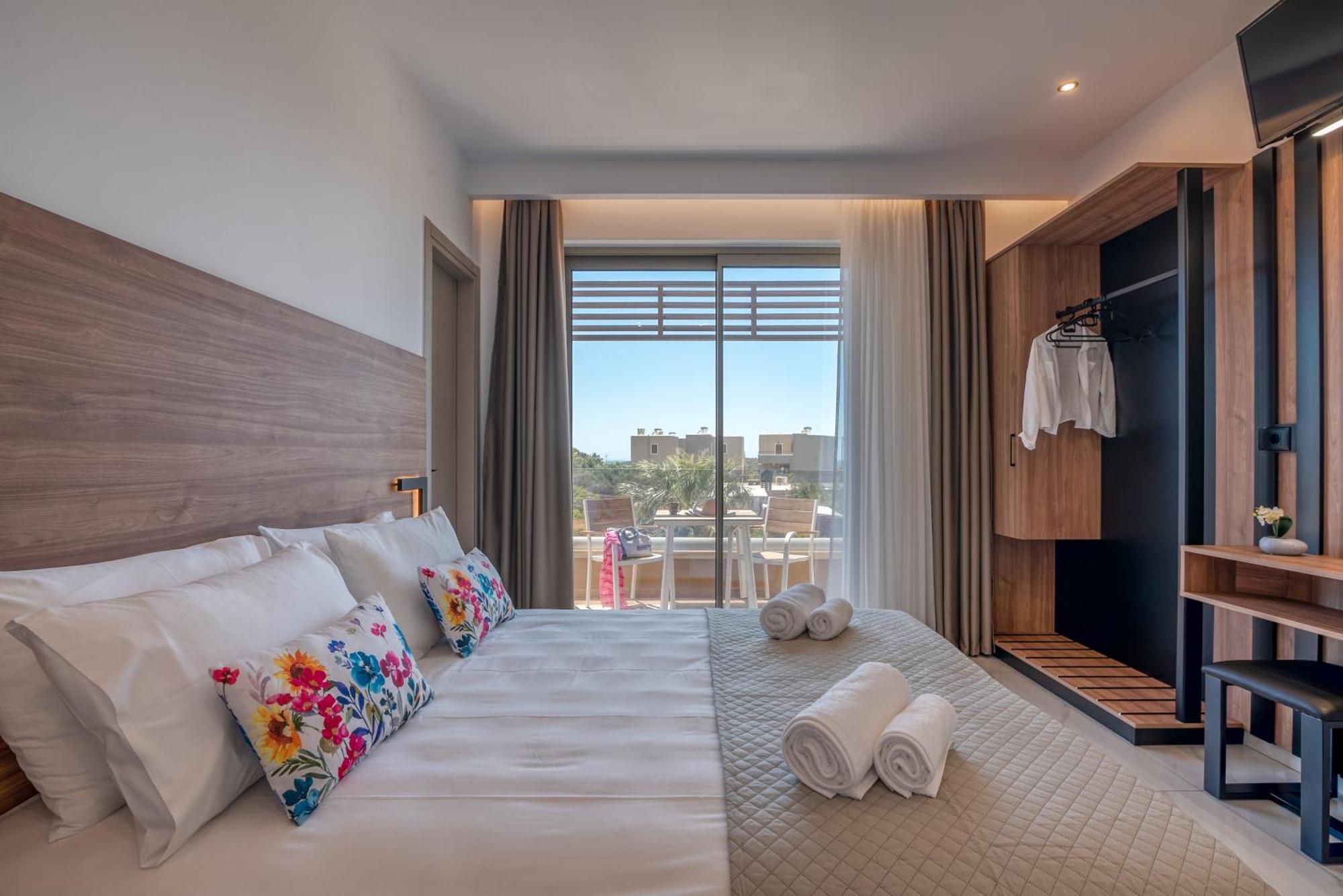 Xasteria Hotell Elafonisos Exteriör bild