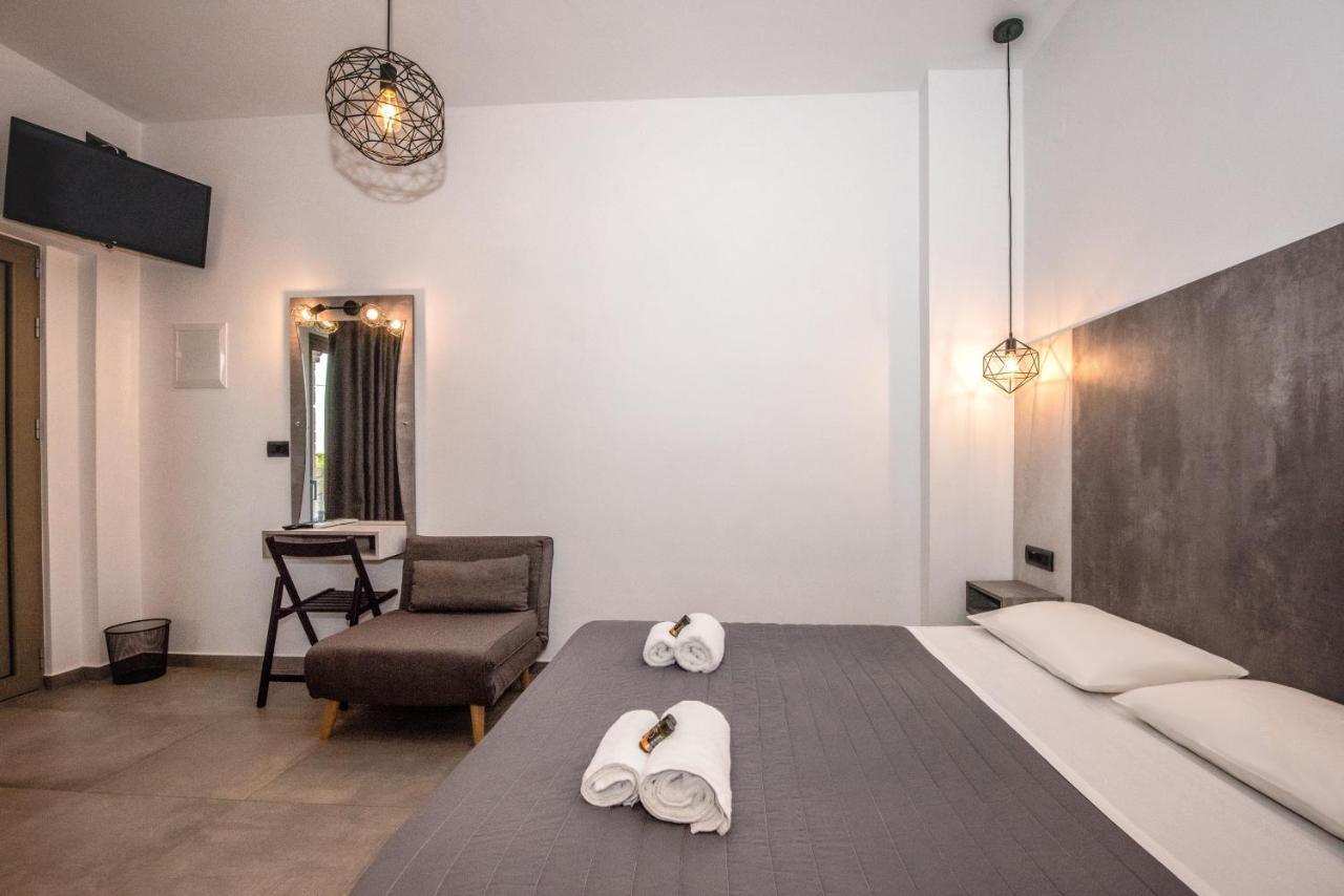 Xasteria Hotell Elafonisos Exteriör bild