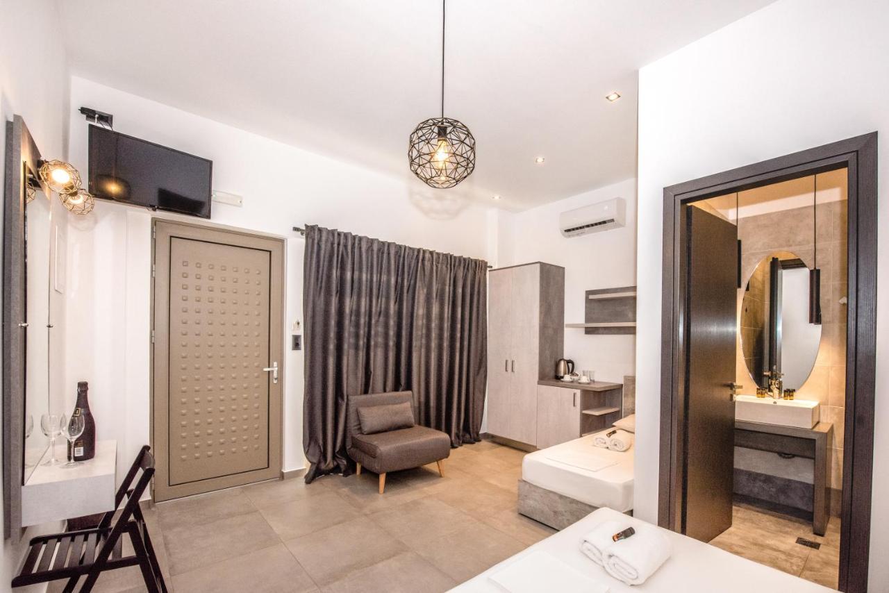 Xasteria Hotell Elafonisos Exteriör bild
